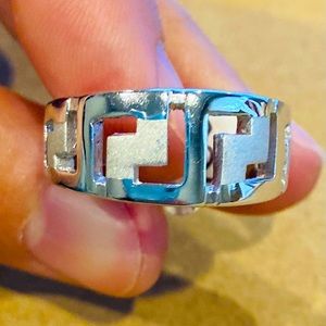 Brand New Sterling Silver 925 Ring